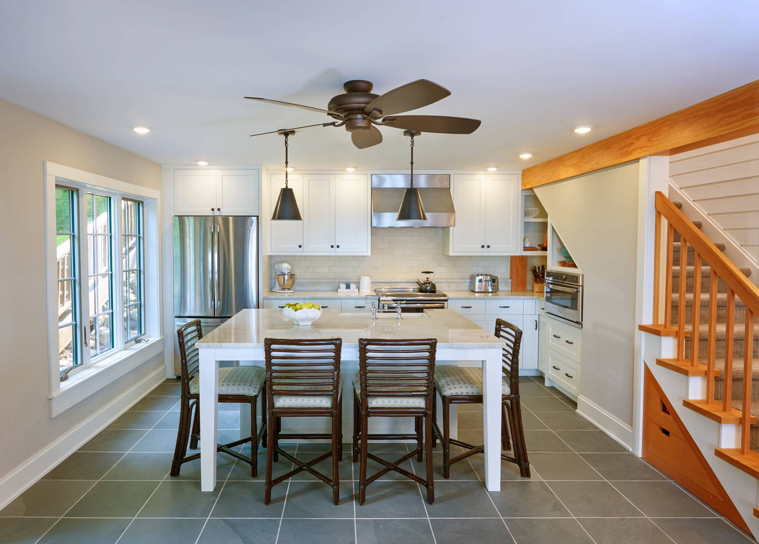 Ship Shape Lake Home