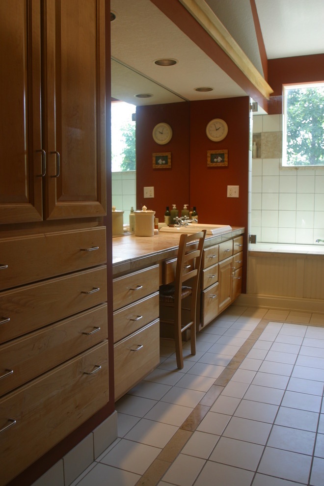 Universal Appeal Ensuite - BEFORE