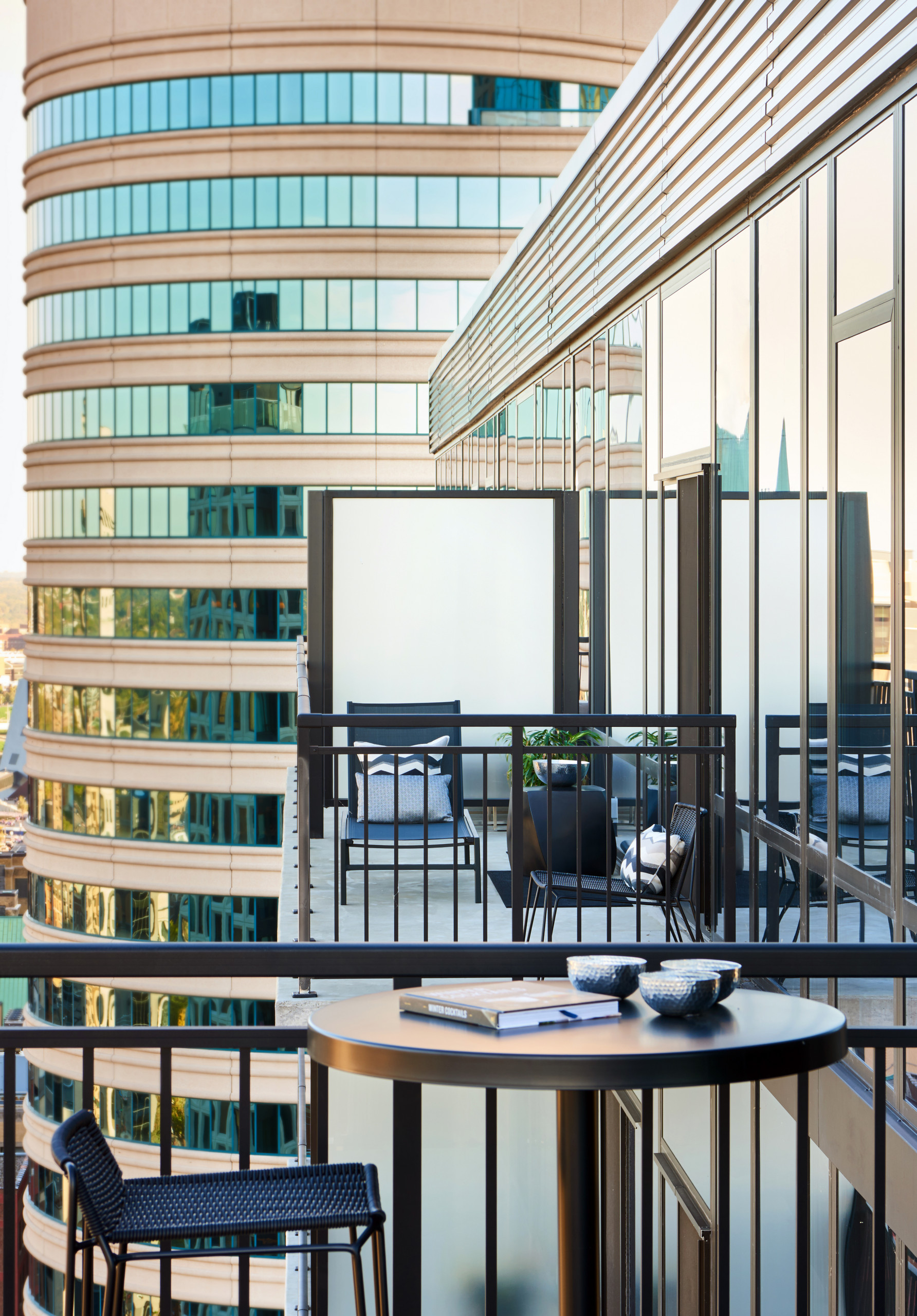 MOD MASCULINE PENTHOUSE